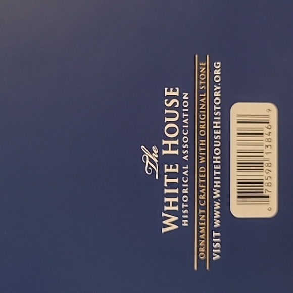 COMMEMORATIVE ORNAMENT: The White House - Picture 5 of 5